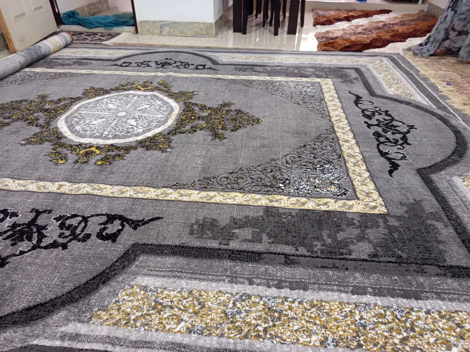 فروشی|فرش|آزادشهر, |دیوار