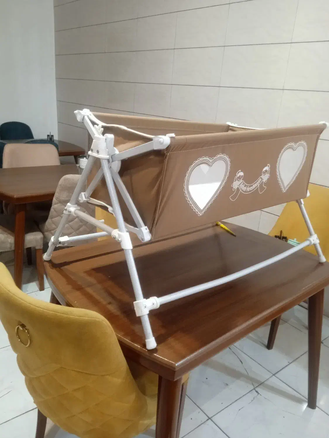 گهواره|اسباب و اثاث بچه|تبریز, |دیوار