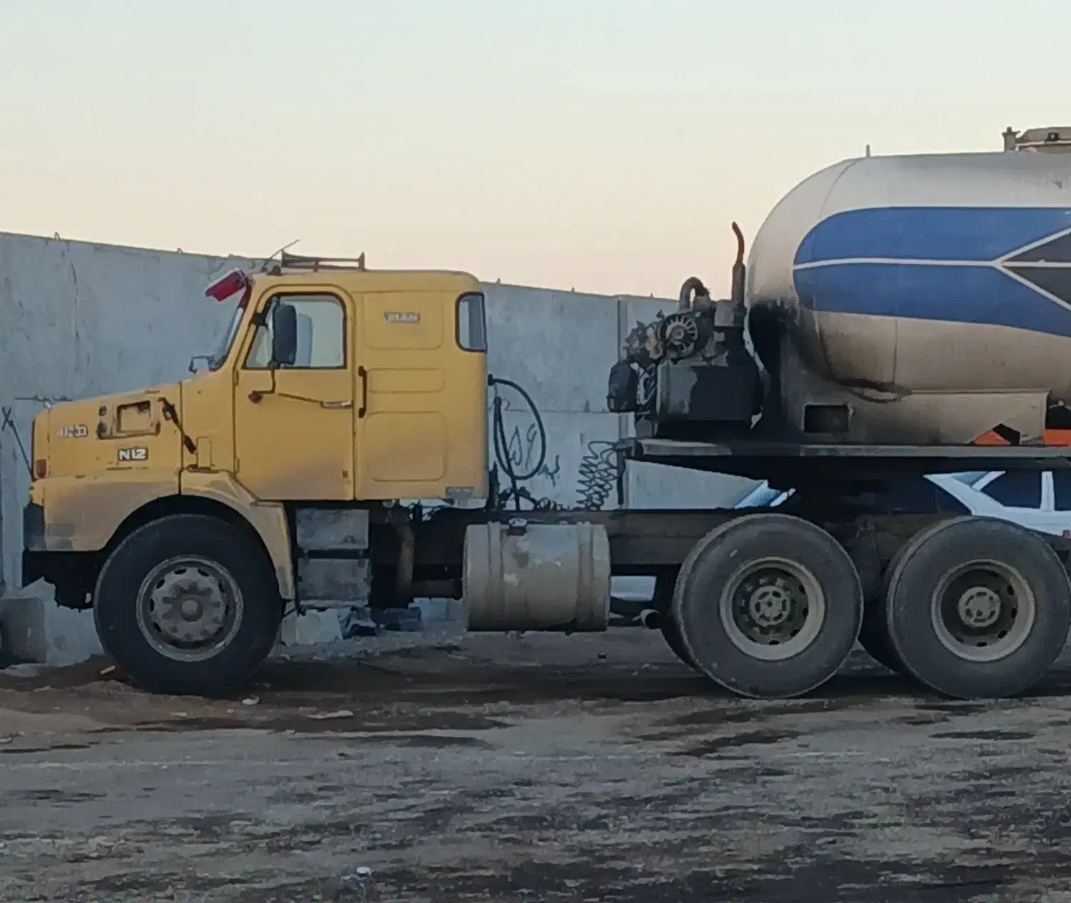 ولوو کشنده ان۱۲|خودرو سنگین|اسلام‌شهر, شهرک مهدیه|دیوار