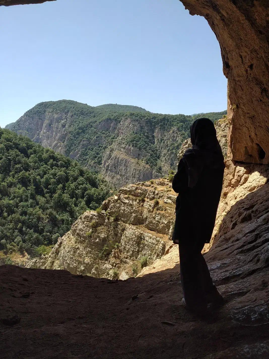 گیلانگردی دخترونه|تور و چارتر|سنگر, |دیوار