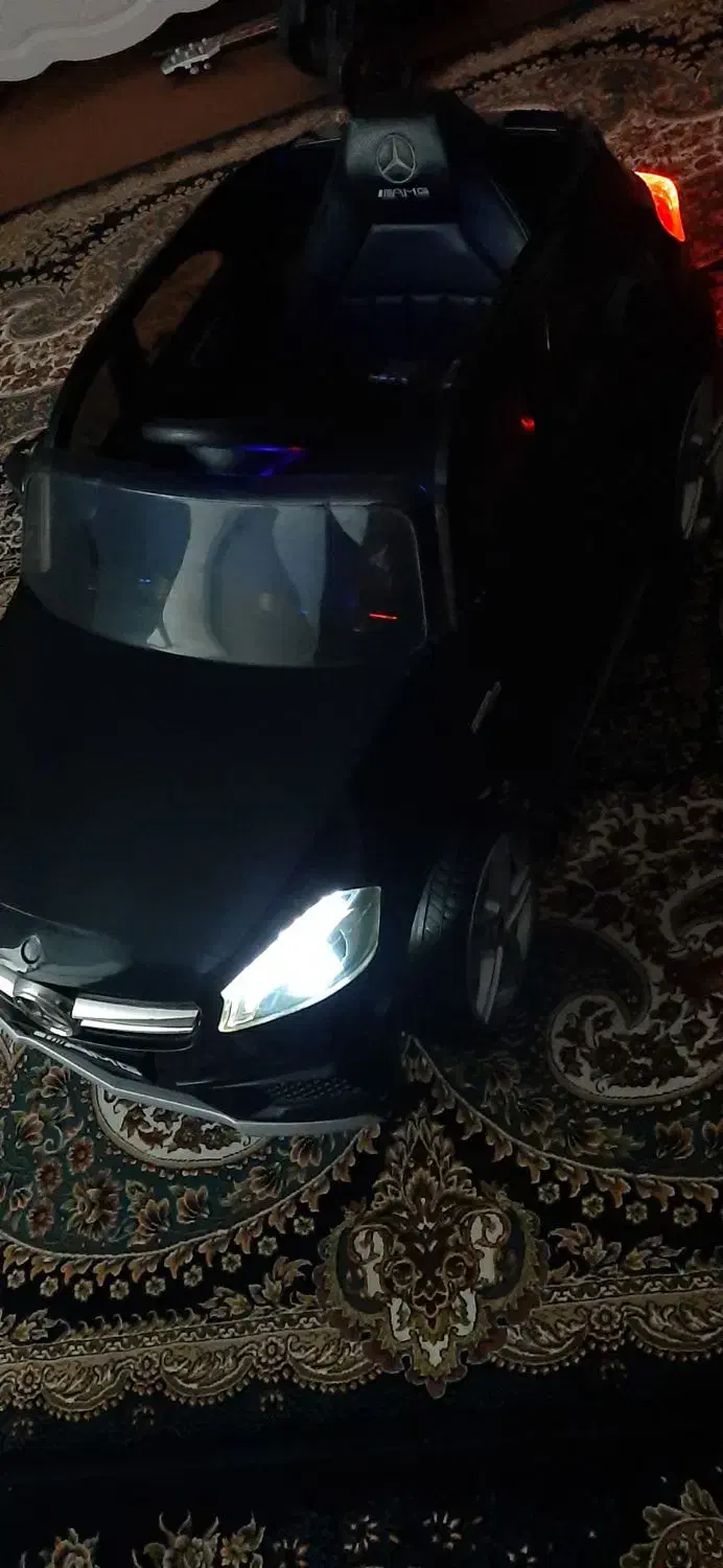 ماشین شارژی دو موتوره بنز|اسباب‌بازی بچه|اراک, |دیوار