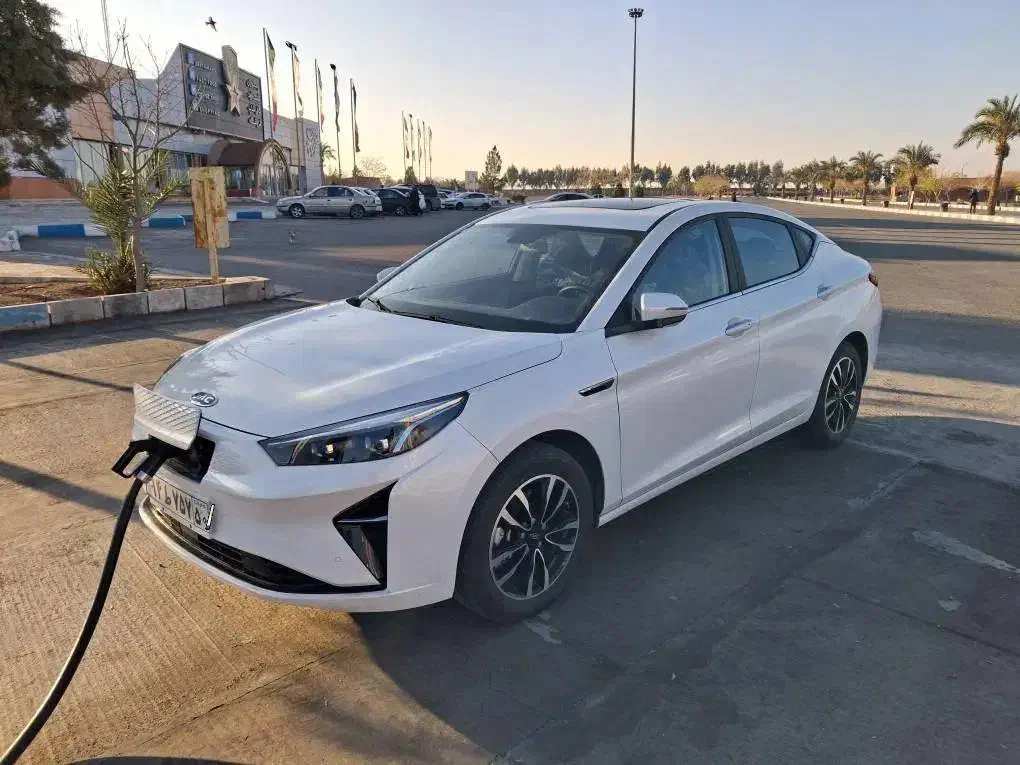 فوری Ej7 plus fullفوری|خودرو سواری و وانت|اصفهان, خانه اصفهان|دیوار