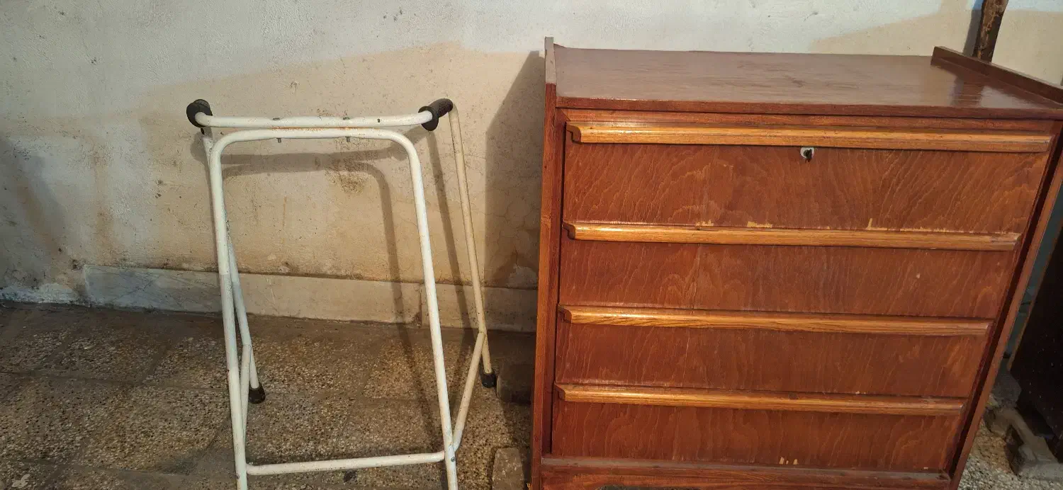 قفسه کتابخانه کوچک و دراور|اسباب و اثاث بچه|گرگان, |دیوار