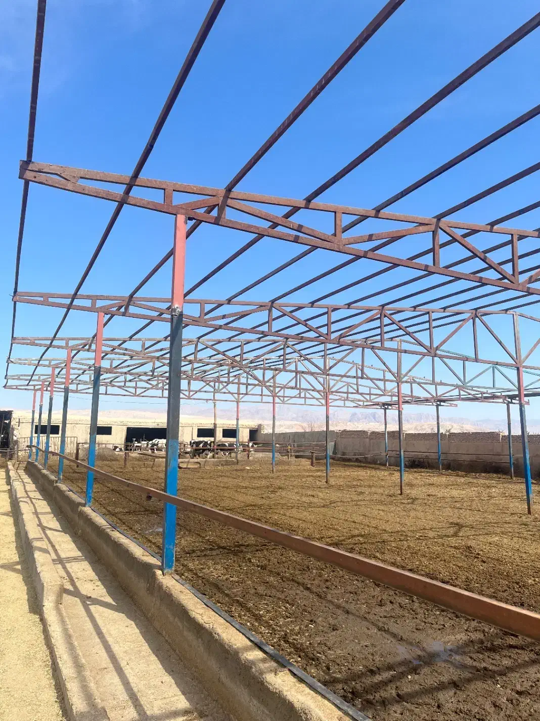 نصب سقف و شیروانی و ساندویچ پنل|خدمات پیشه و مهارت|سمنان, |دیوار