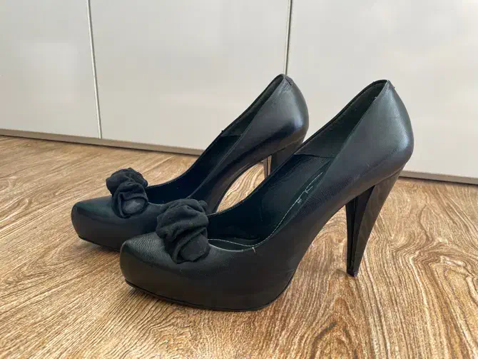 کفش چرم|کیف، کفش، کمربند|قم, باجک سه|دیوار