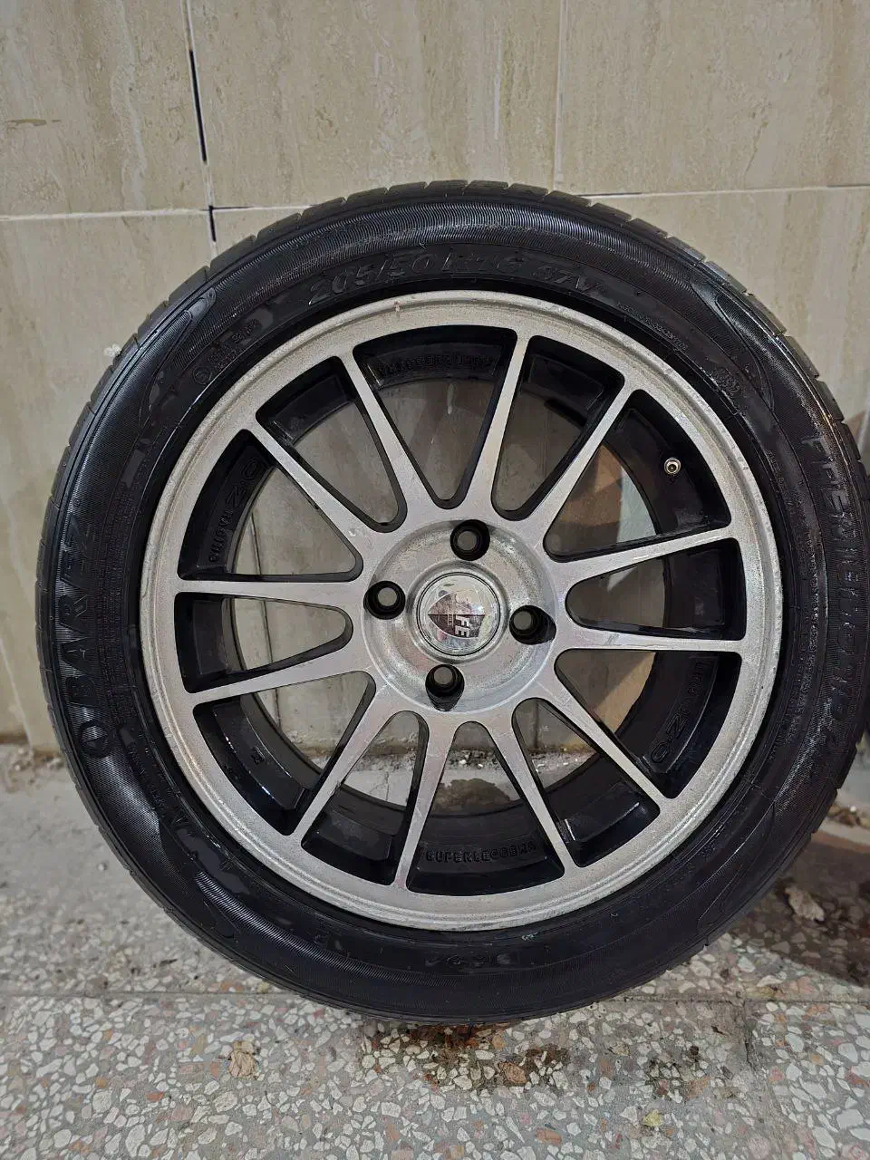 لاستیک۱۸۵و۲۰۵ و رینگ|قطعات یدکی و لوازم جانبی|مشهد, نیروی هوایی|دیوار