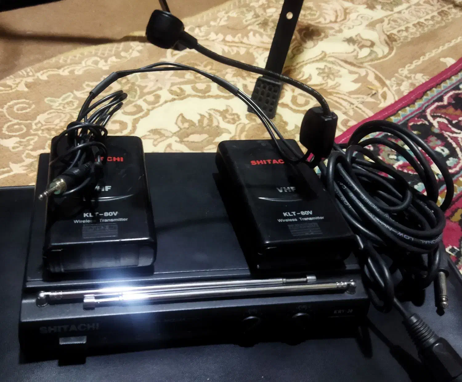 یکجفت میکروفن هدست. مارک شیتاچی|سیستم صوتی خانگی|شاهینشهر, خبرنگار|دیوار