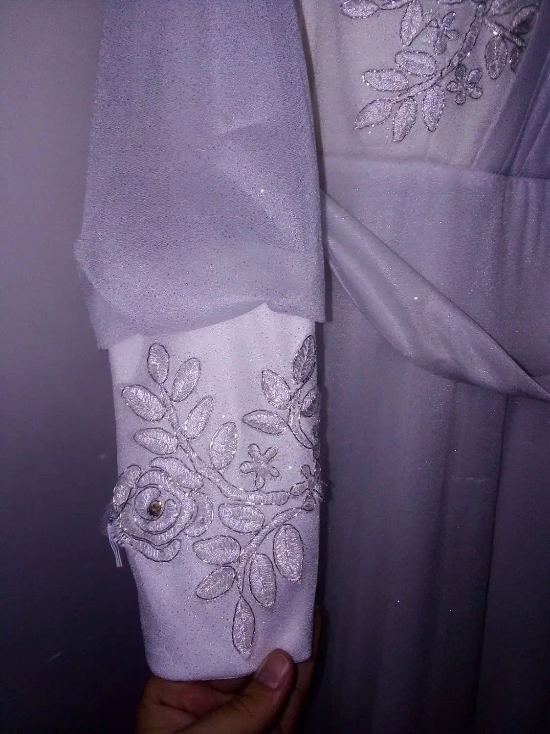 لباس‌مجلسی|لباس|گلبهار, شهر جدید گلبهار|دیوار