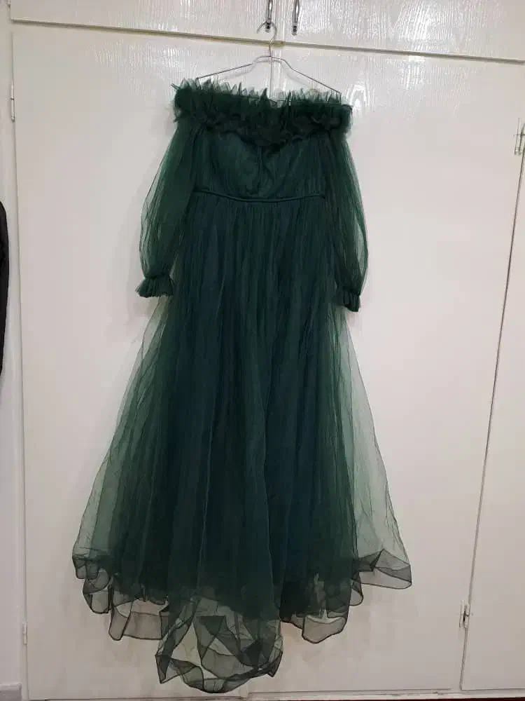 پیراهن مجلسی|لباس|اقبالیه, |دیوار