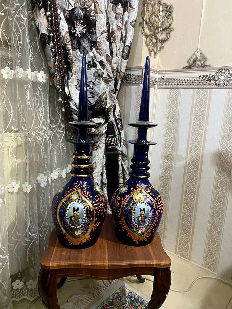 تنگ قدیمی ناصری|کلکسیون اشیاء عتیقه|رباط‌کریم, رباط‌کریم|دیوار