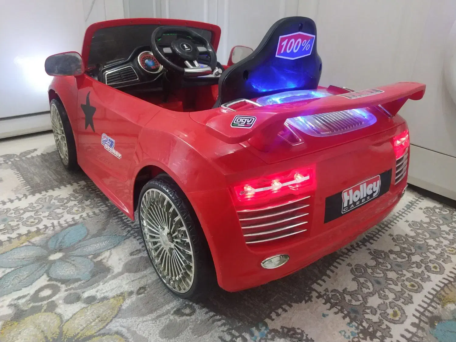 ماشین شارژی Audi شیک سالم سایز بزرگ باطری نو|اسباب‌بازی بچه|تهران, شهرک فردوس (حسینی)|دیوار