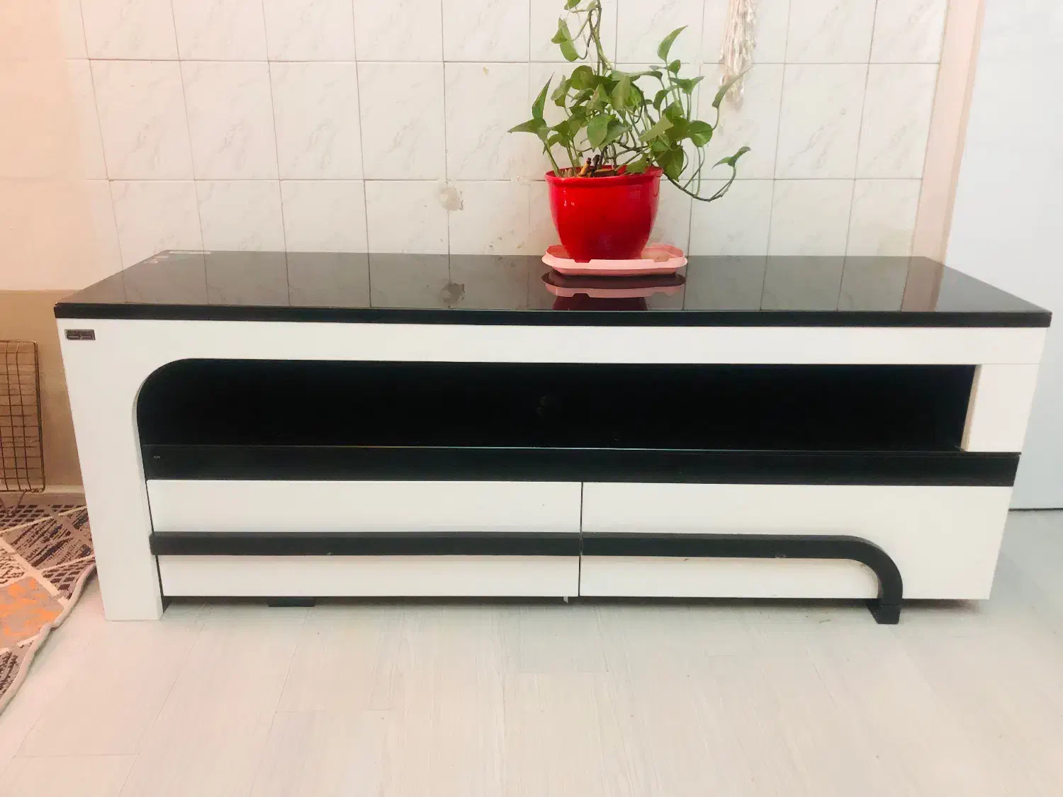 زیر تلویزیونی کاملن نو|میز تلویزیون|تهران, شهرک آزمایش|دیوار