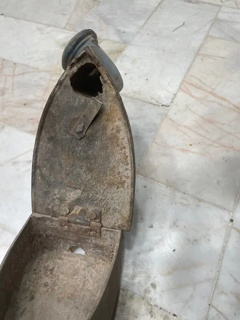 اتو قدیمی|کلکسیون اشیاء عتیقه|سبزوار, مدرس|دیوار