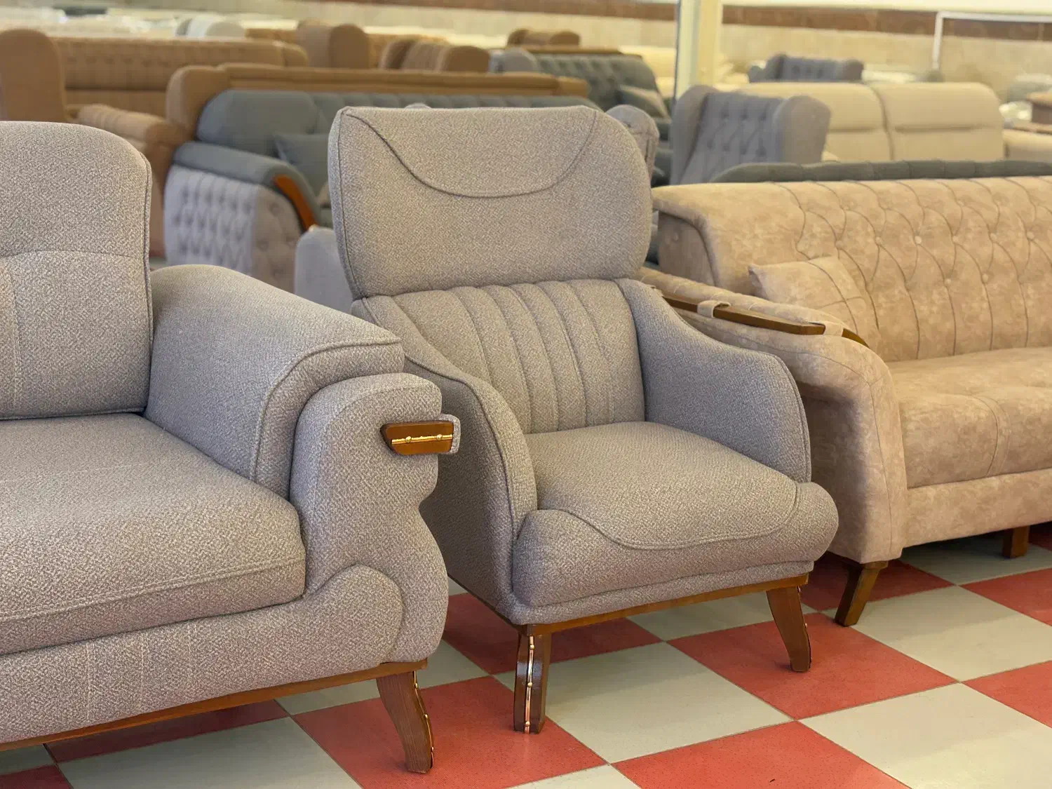 مبل لورنت(جهان مبل)|مبلمان خانگی و میز عسلی|کرمانشاه, |دیوار