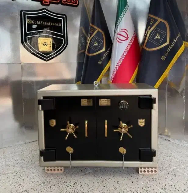 زیر ویترینی طلافروشی گاوصندوق زیرویترینی ایرانیان|فروشگاه و مغازه|تهران, شهرک طالقانی|دیوار