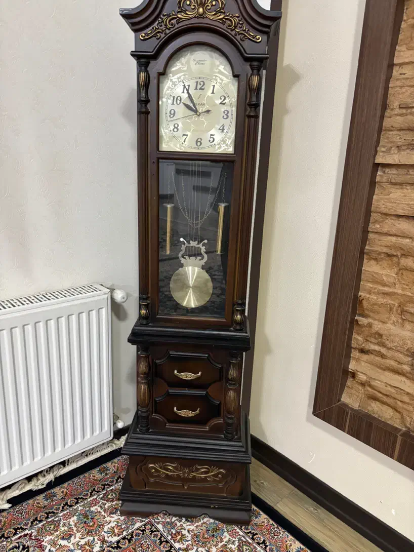 ساعت|ساعت|نجف‌آباد, یزدانشهر|دیوار