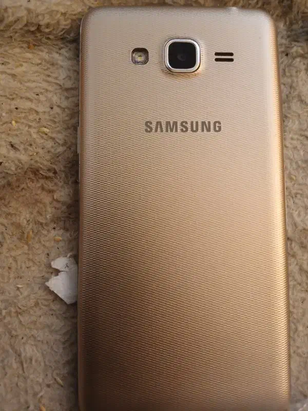 جی ۵. نوکیا۱۱۰|موبایل|بروجن, |دیوار