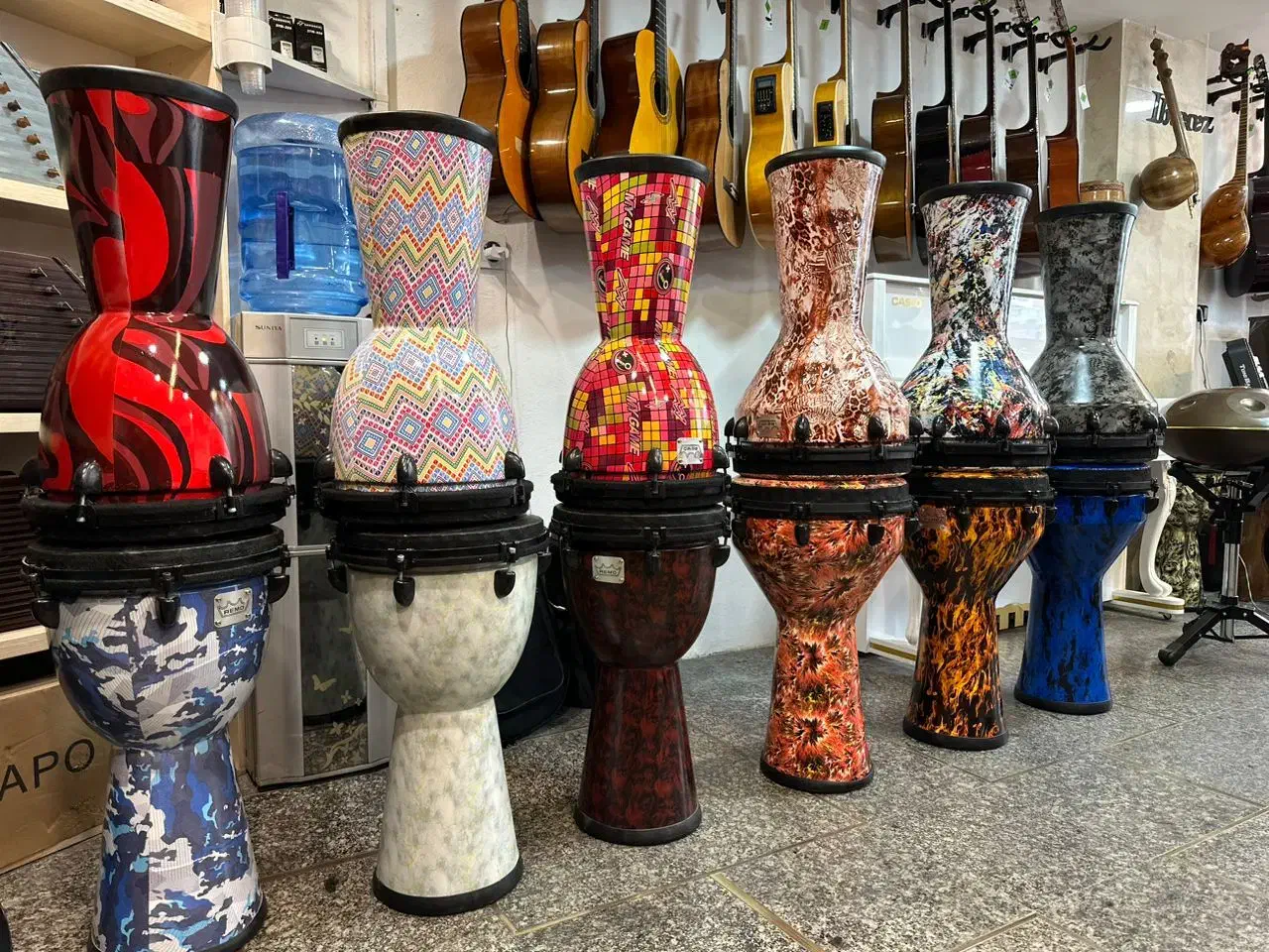 جیمبی سایز۱۲طرح رموگالری موسیقی آرتیا پاساژ شهرسبز|درام و پرکاشن|لاهیجان, انقلاب|دیوار