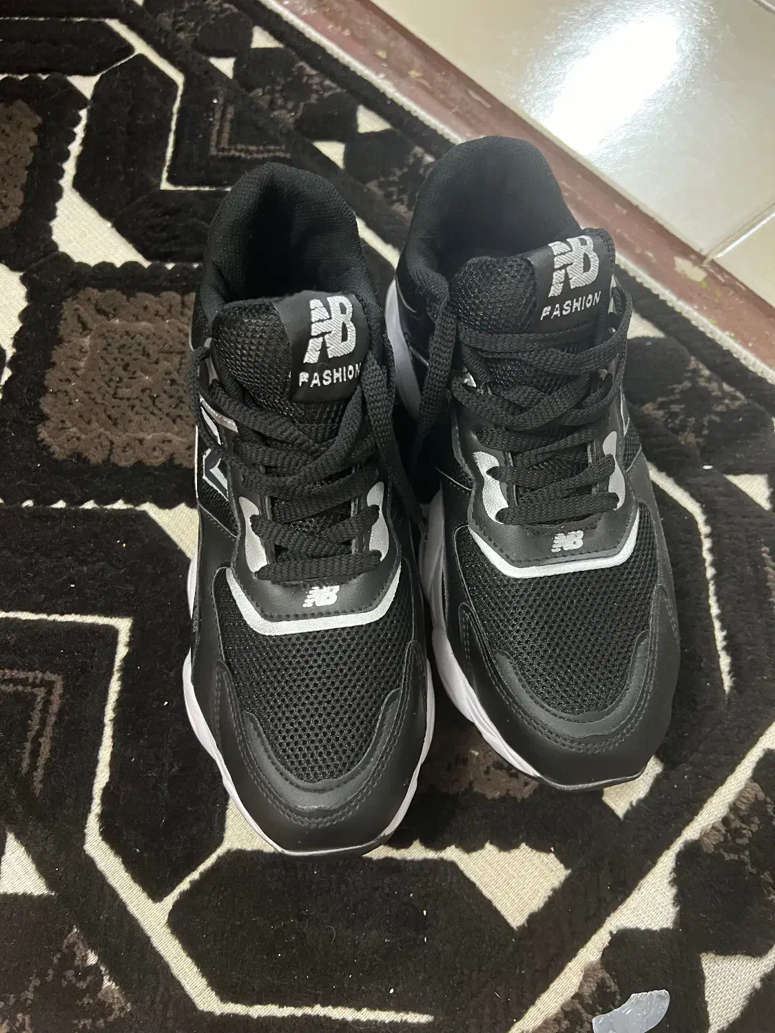 کفش نیوبالانس نو|کیف، کفش، کمربند|مشهد, شهید بهشتی|دیوار