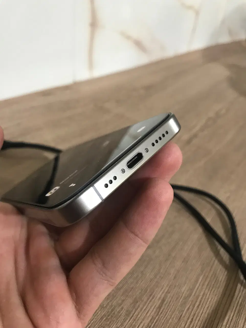 iPhone 15 pro|موبایل|دورود, |دیوار