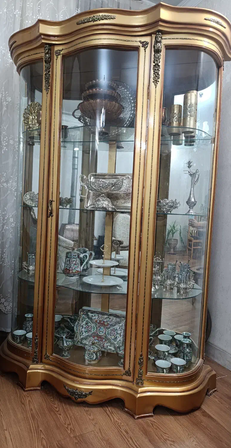 فروش ویترین چوب گردو|بوفه، ویترین، کنسول|اصفهان, کوی نرگس|دیوار