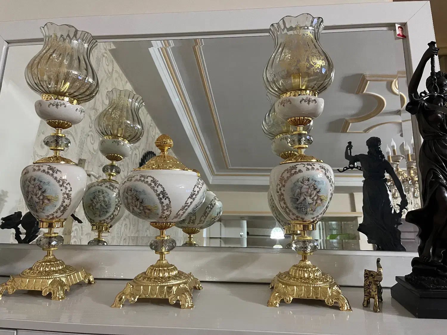 شمعدان برونز ودکوری وسطت|صنایع دستی و سایر لوازم تزئینی|تهران, امیر بهادر|دیوار