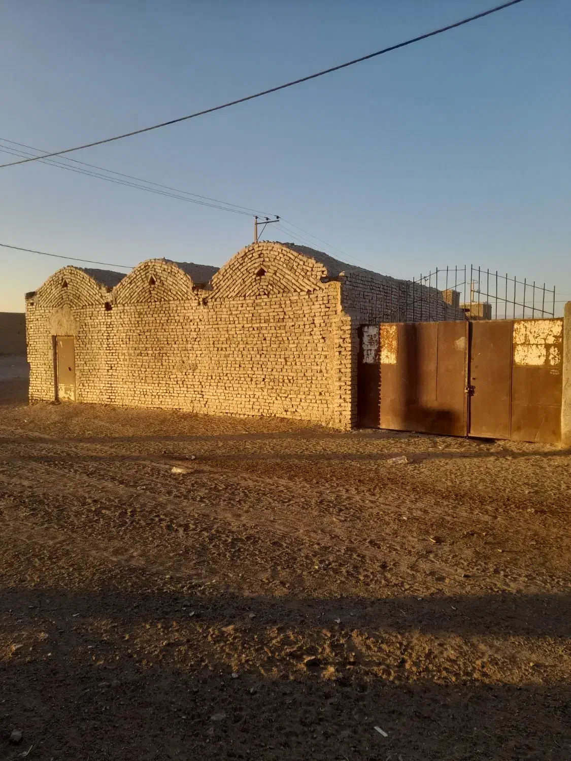 کارگاه|فروش زمین و ملک کلنگی|سبزوار, زینبیه|دیوار