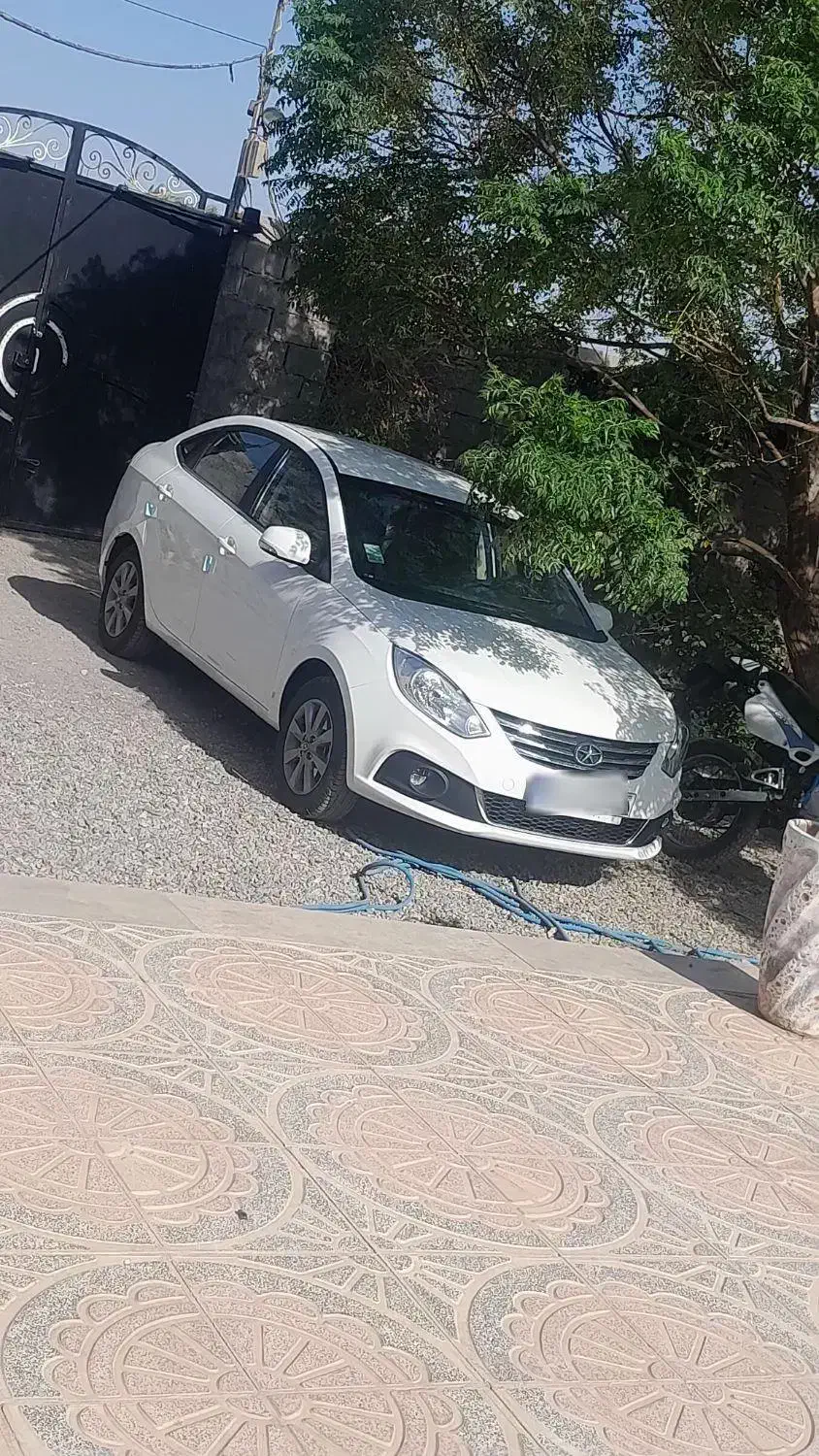 جی فور صفر|خودرو سواری و وانت|بم, |دیوار