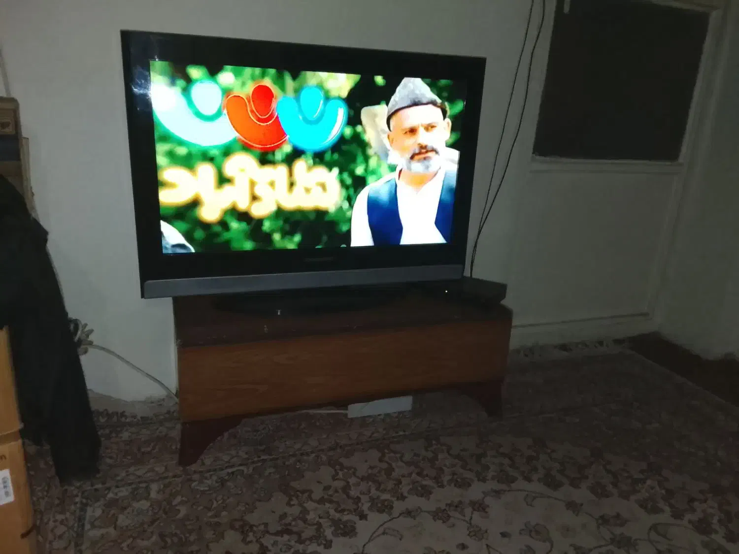 تلویزیون ۳۲ اینچ مدل گروندیگ ال سی دی +دو تیکه|تلویزیون و پروژکتور|تهران, هاشمی|دیوار