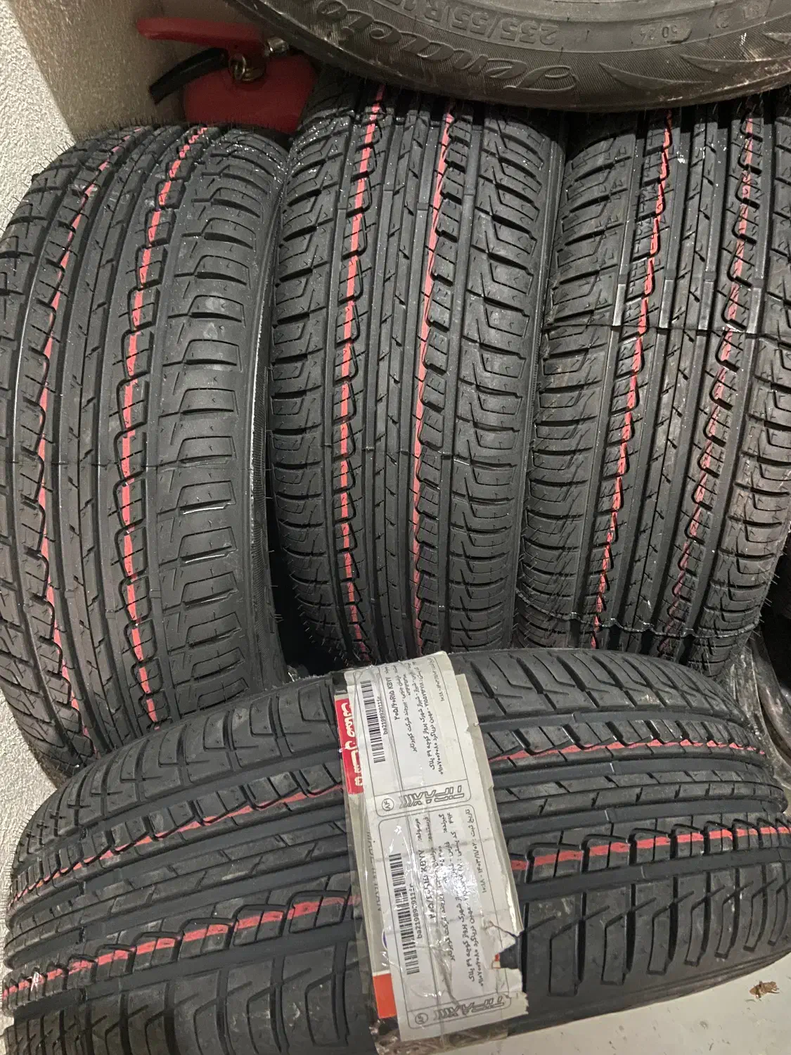 لاستیک سمند ال90 پارس۱۵ و درب صندوق رانا کویل۲۰۶|قطعات یدکی و لوازم جانبی|شیراز, شهرک پرواز|دیوار