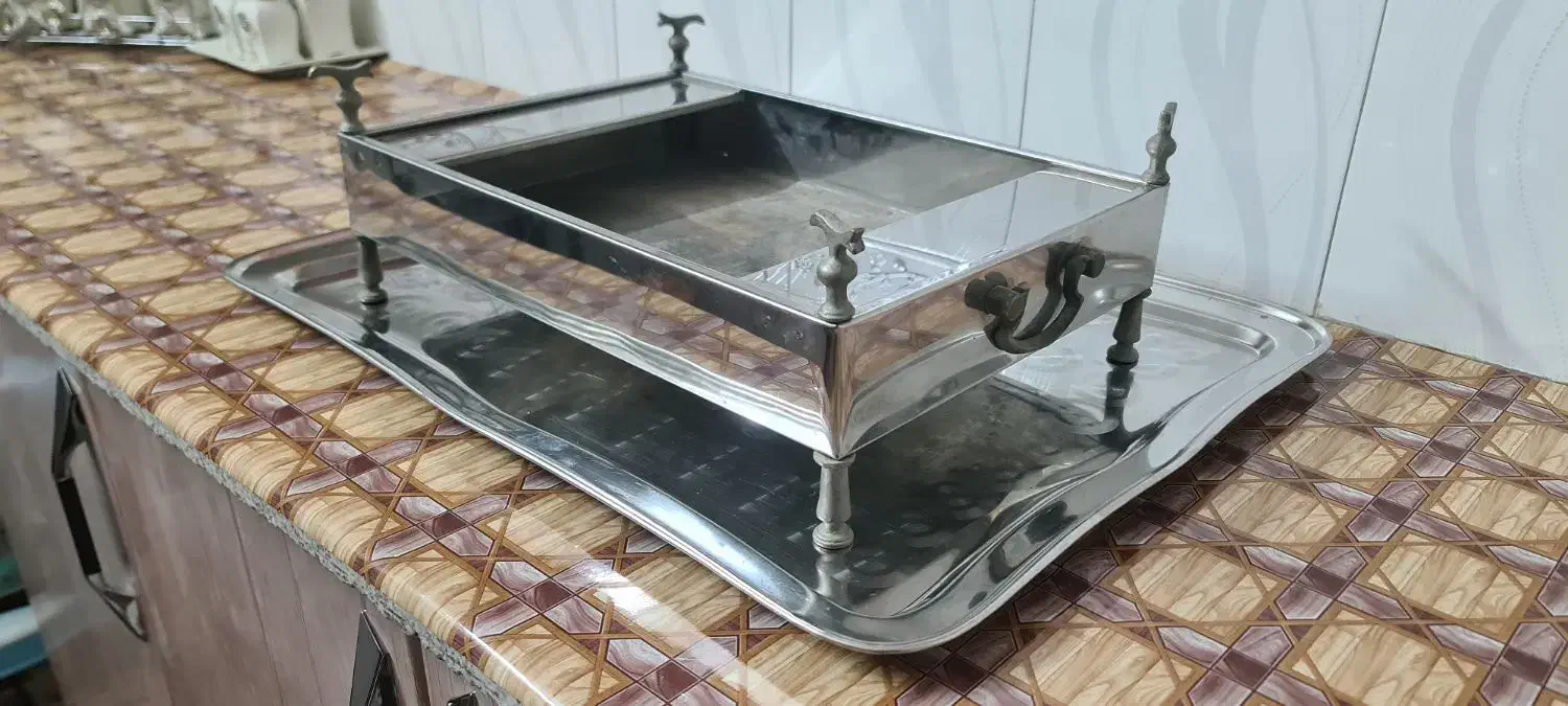 منقل و سینی استیل قدیمی نو|کلکسیون اشیاء عتیقه|خمینی‌شهر, |دیوار