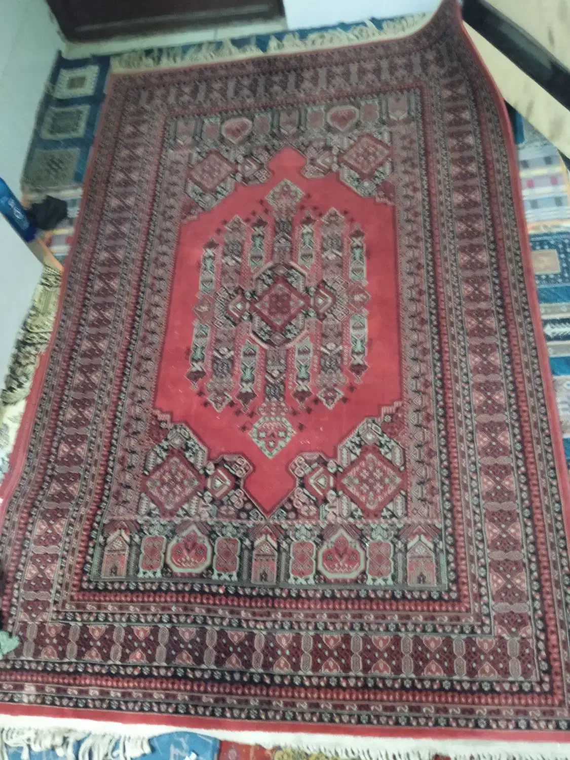 یک عدد فرش بدون زدگی وسوختگی|فرش|اصفهان, شمس آباد|دیوار