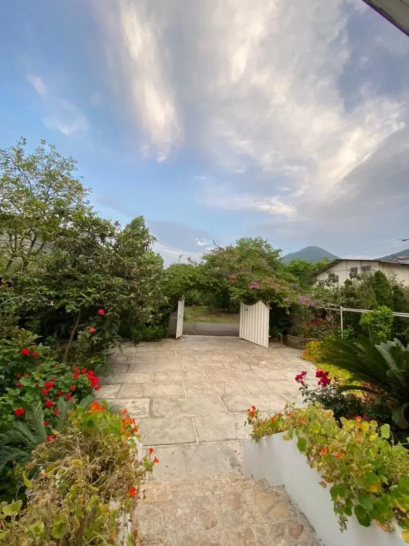 باغ ویلا نوساز با حیاط دربستی|اجارهٔ کوتاهمدت ویلا و باغ|رامسر, |دیوار