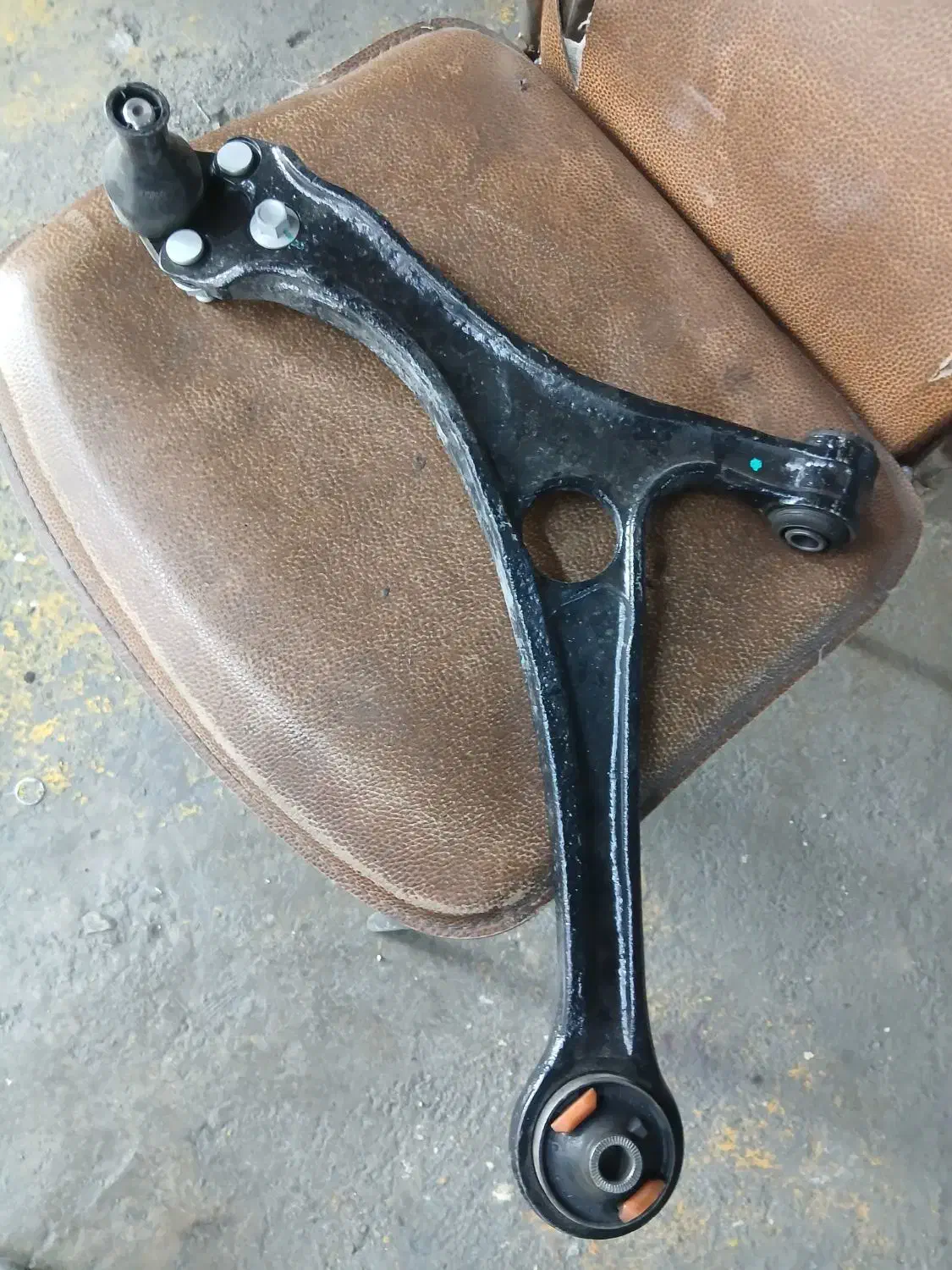 طبق تیگو ۷ جلو چپ|قطعات یدکی و لوازم جانبی|تهران, جوانمردان (اندیشه)|دیوار