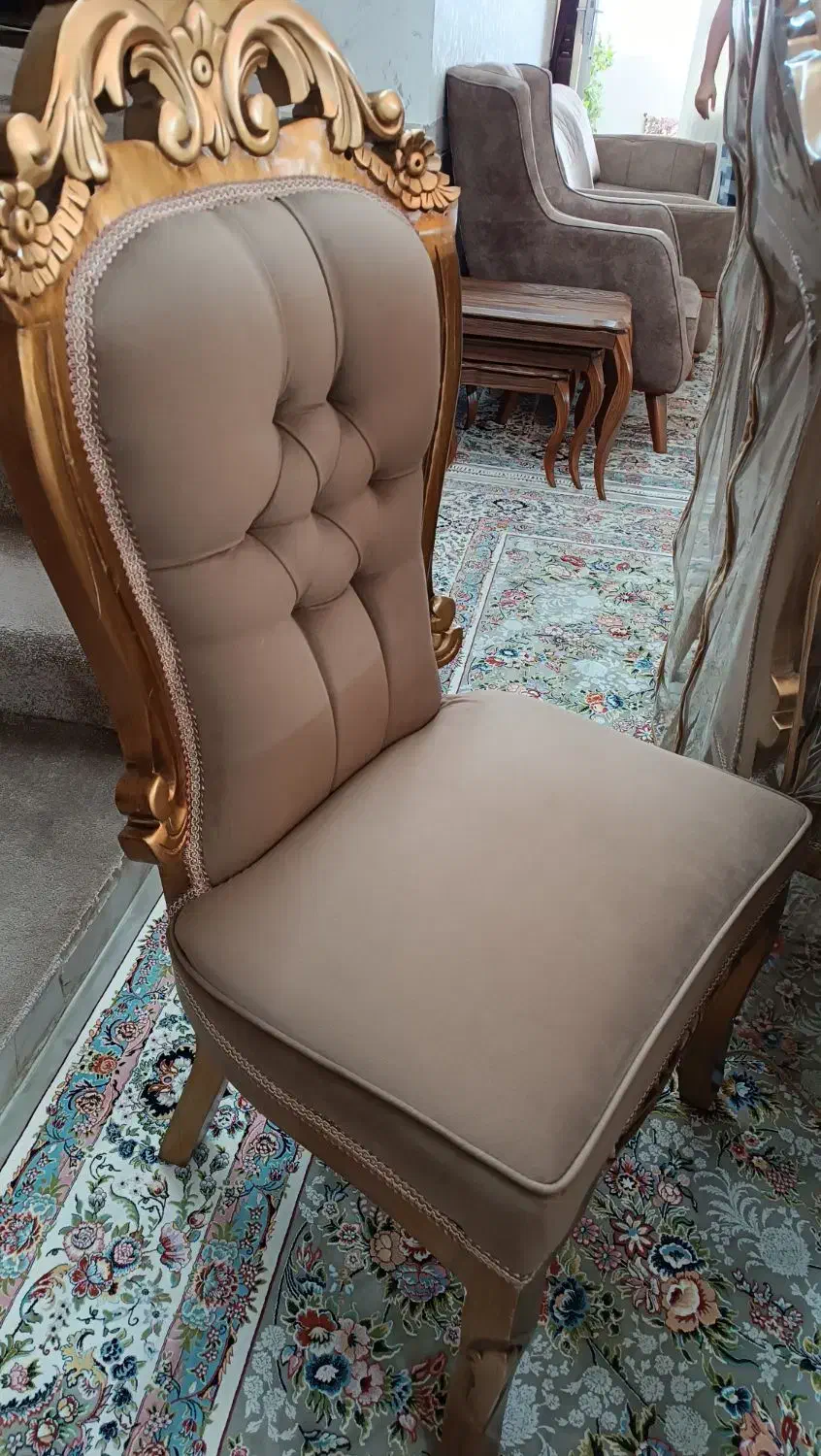 ناهارخوری سلطنتی ۸ نفره با کاور|میز و صندلی غذاخوری|تربت‌حیدریه, شهرک ولیعصر|دیوار