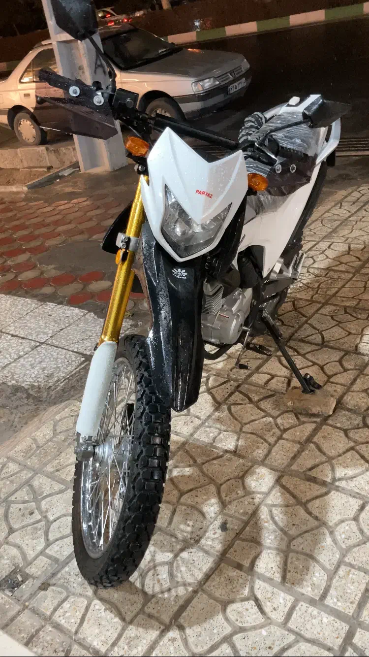 تریل پرواز ۲۰۰|موتورسیکلت|قم, زنبیل آباد|دیوار