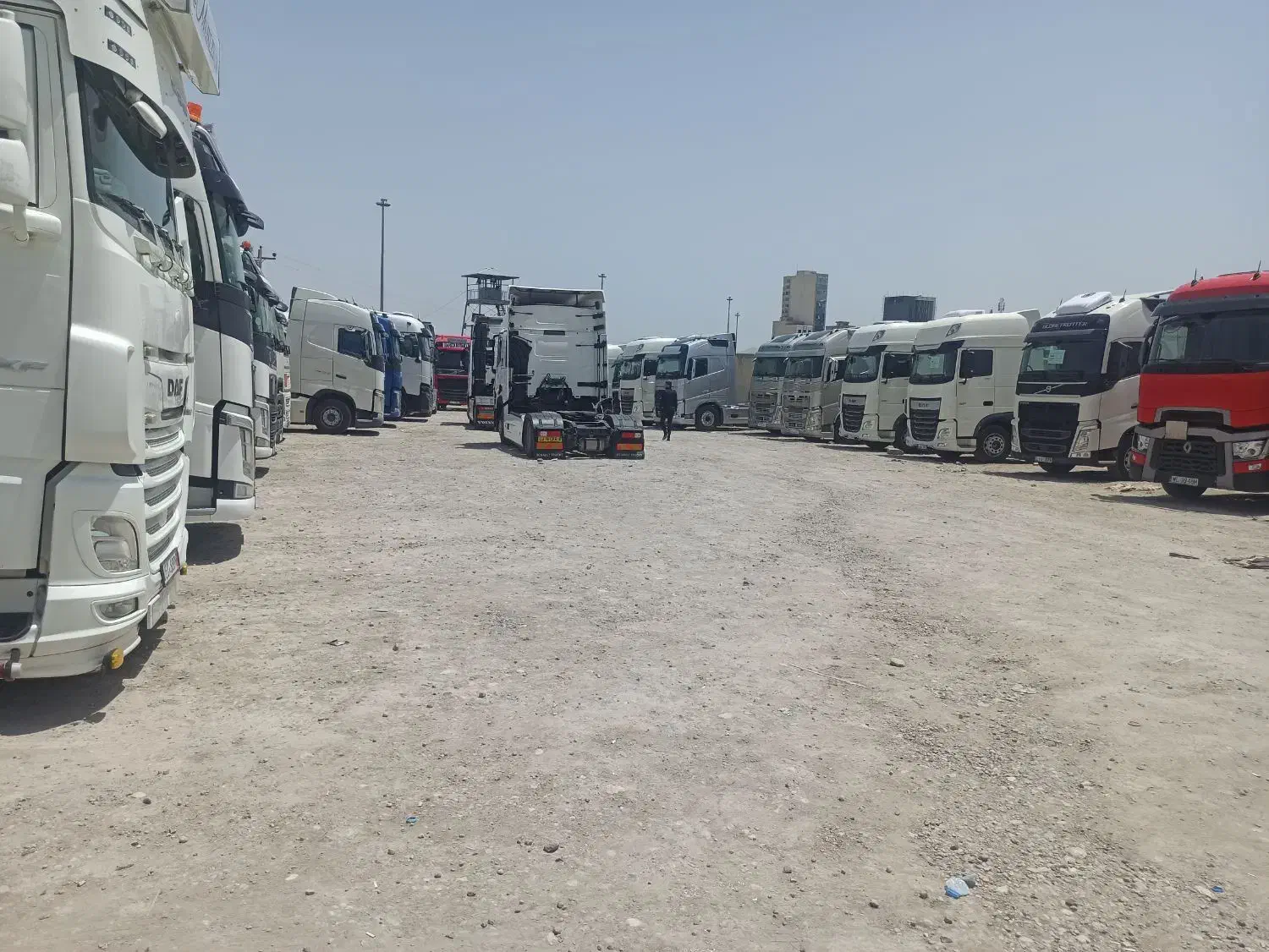 واردات انواع کامیون کشنده و باری|خودرو سنگین|بازرگان, |دیوار