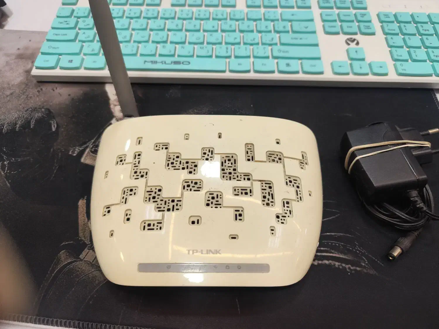 مودم ADSL TP-LINK + آداپتور فابریک|مودم و تجهیزات شبکه|مشهد, جانباز|دیوار