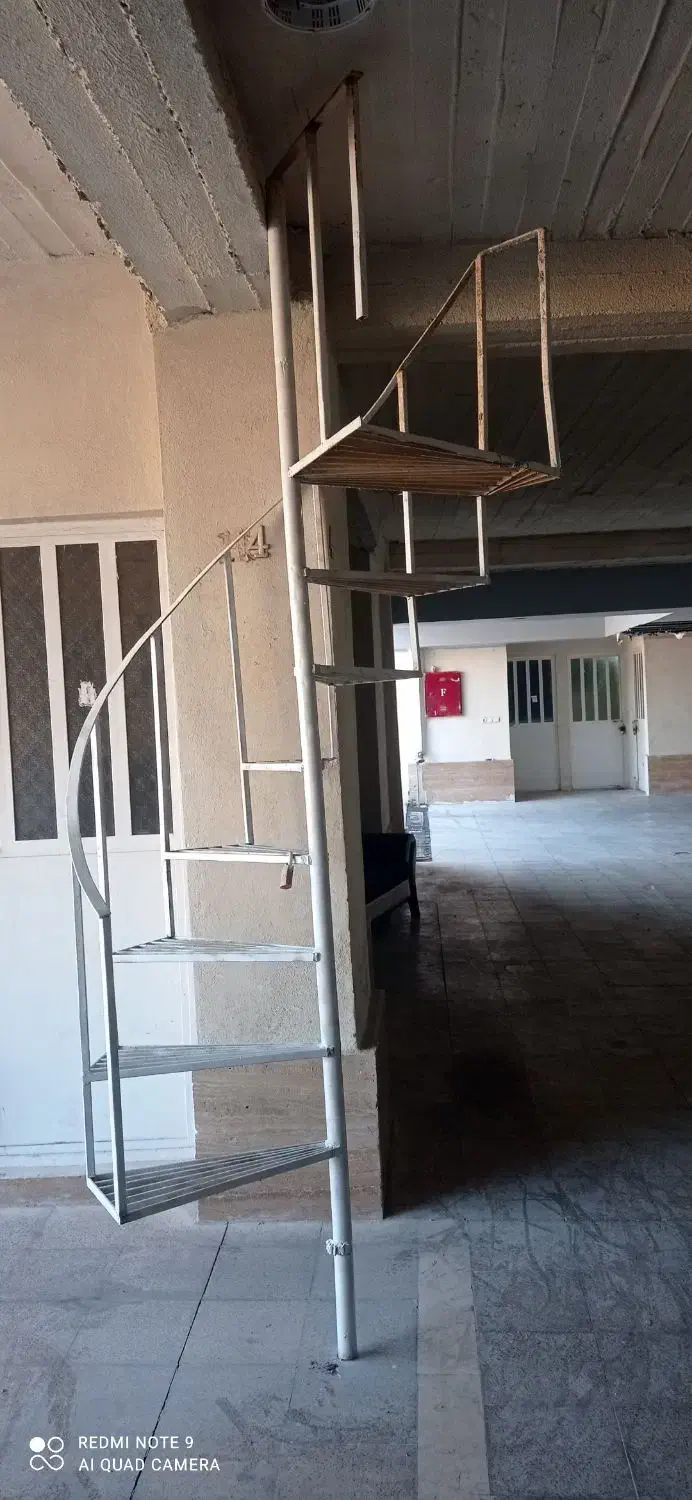 پله آهنی ، پیچ( سنگین )|مصالح و تجهیزات ساختمان|شیراز, ابیوردی|دیوار