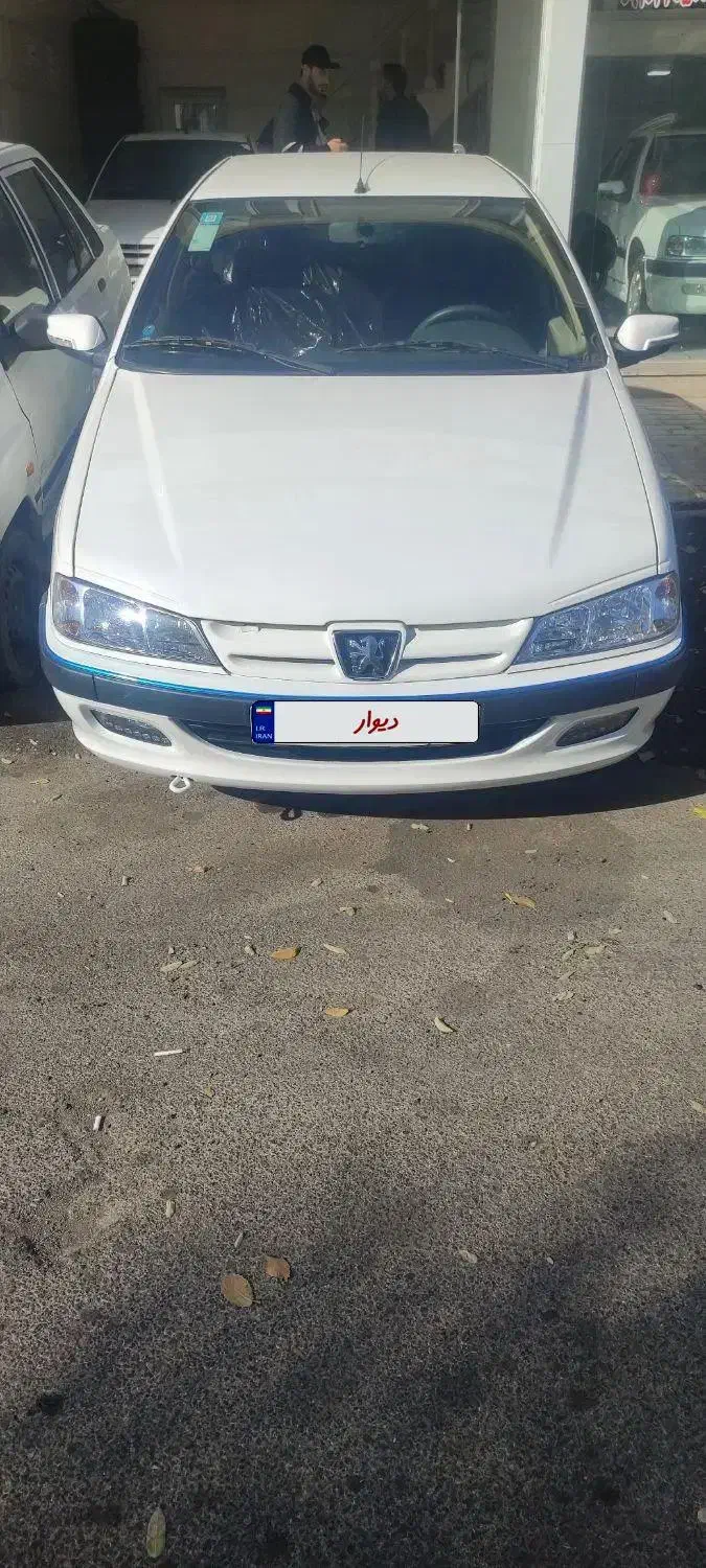 پرشیامدل402بیرنگ|خودرو سواری و وانت|تاکستان, |دیوار