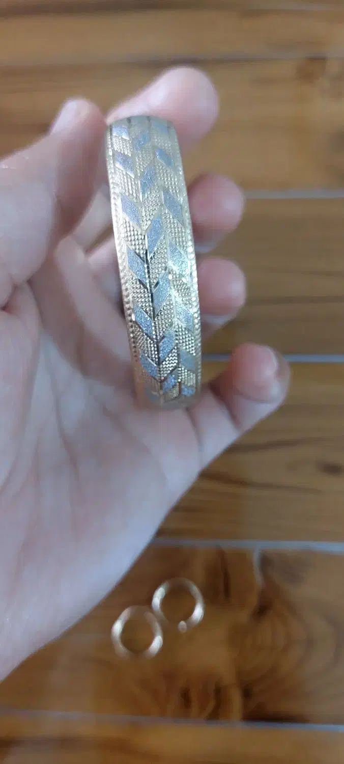 طلای قابل استفاده فقط ۲ درصد بالای تابلو|جواهرات|گناباد, |دیوار