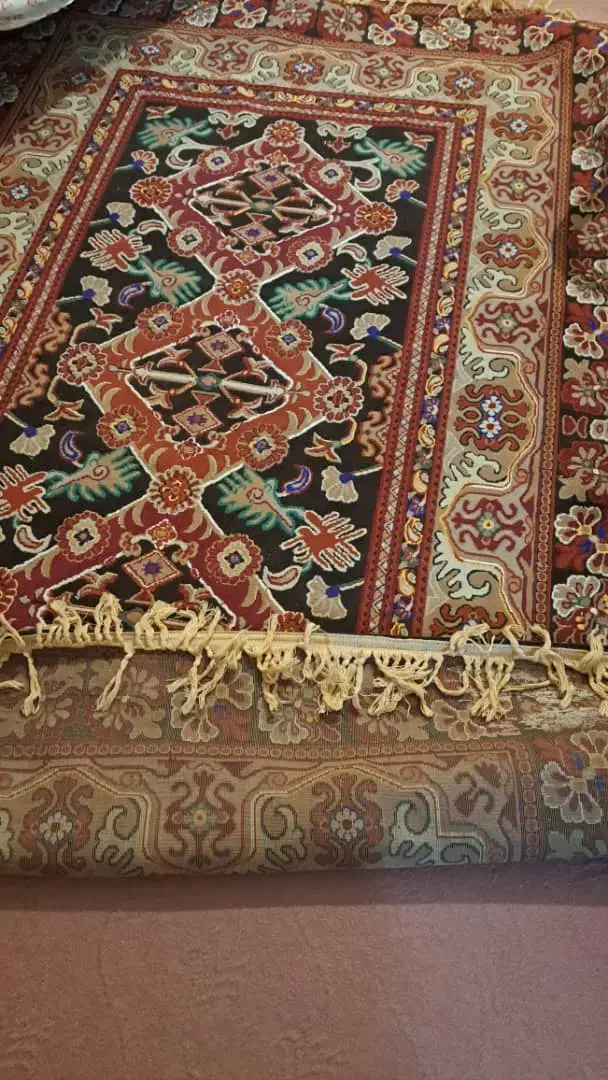 قالی سنتی کاملا تمیز و سالم بدون هیچ زدگی|فرش|اهواز, شهرک حفاری|دیوار