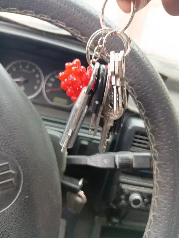 کلید پیدا شده|اشیا|زاهدان, |دیوار