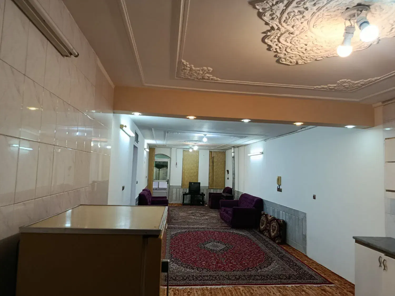 اجاره منزل مبله|اجارهٔ کوتاه‌مدت آپارتمان و سوئیت|شهرضا, |دیوار