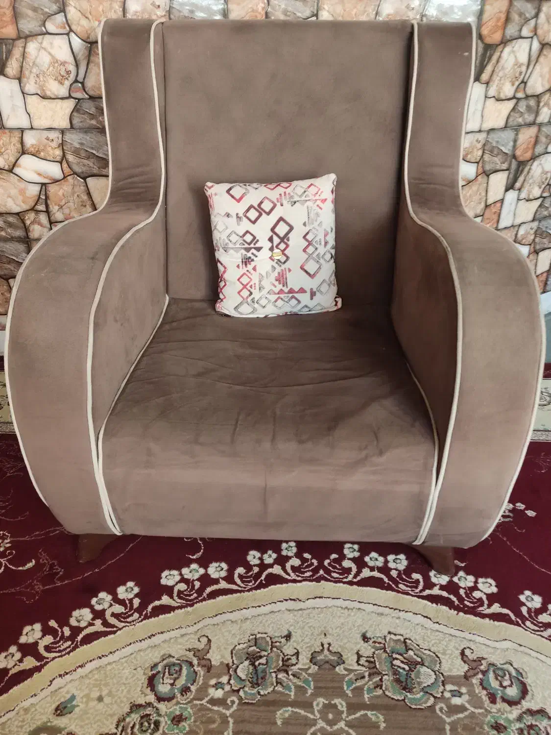 مبل هفت نفره|مبلمان خانگی و میز عسلی|شیراز, مسلم|دیوار