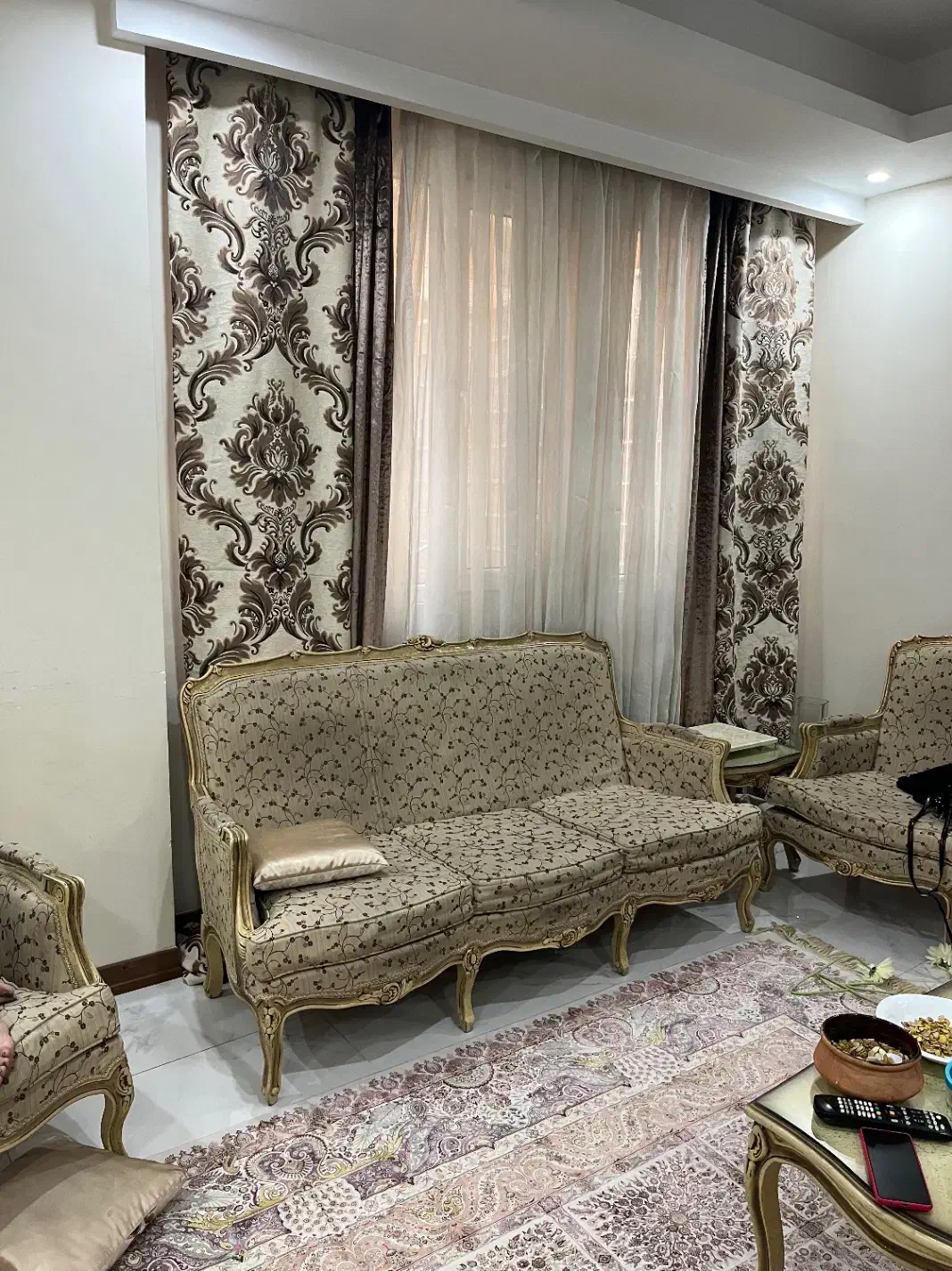 پرده|پرده، رانر، رومیزی|تهران, سبلان (لشگر)|دیوار