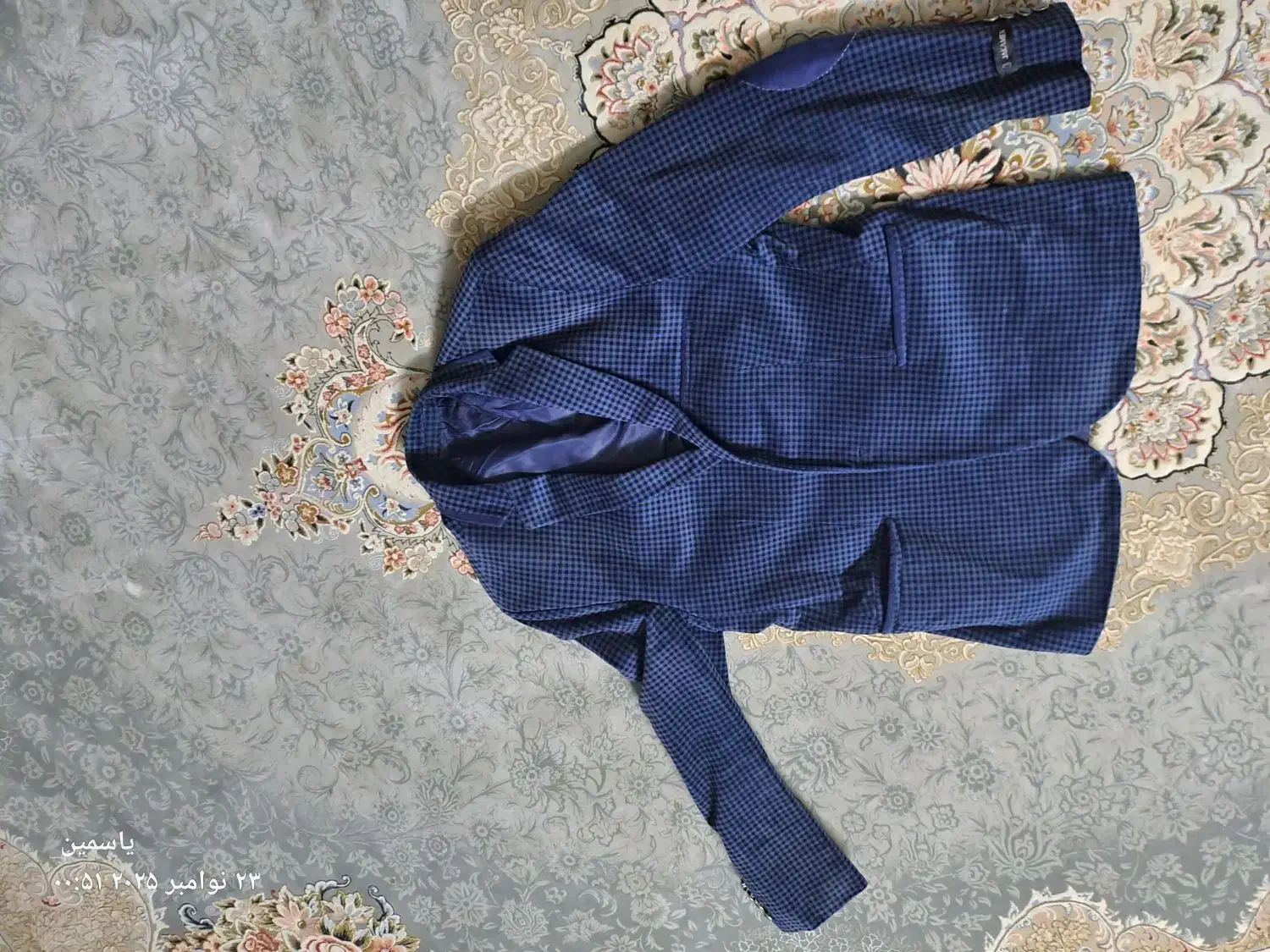 کت تک|لباس|اراک, |دیوار