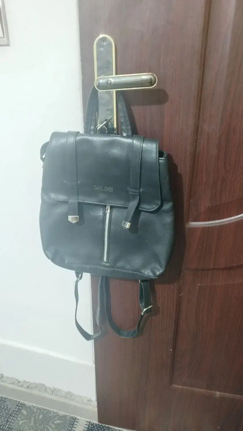 کیف در حد نو|کیف، کفش، کمربند|شاهرود, |دیوار