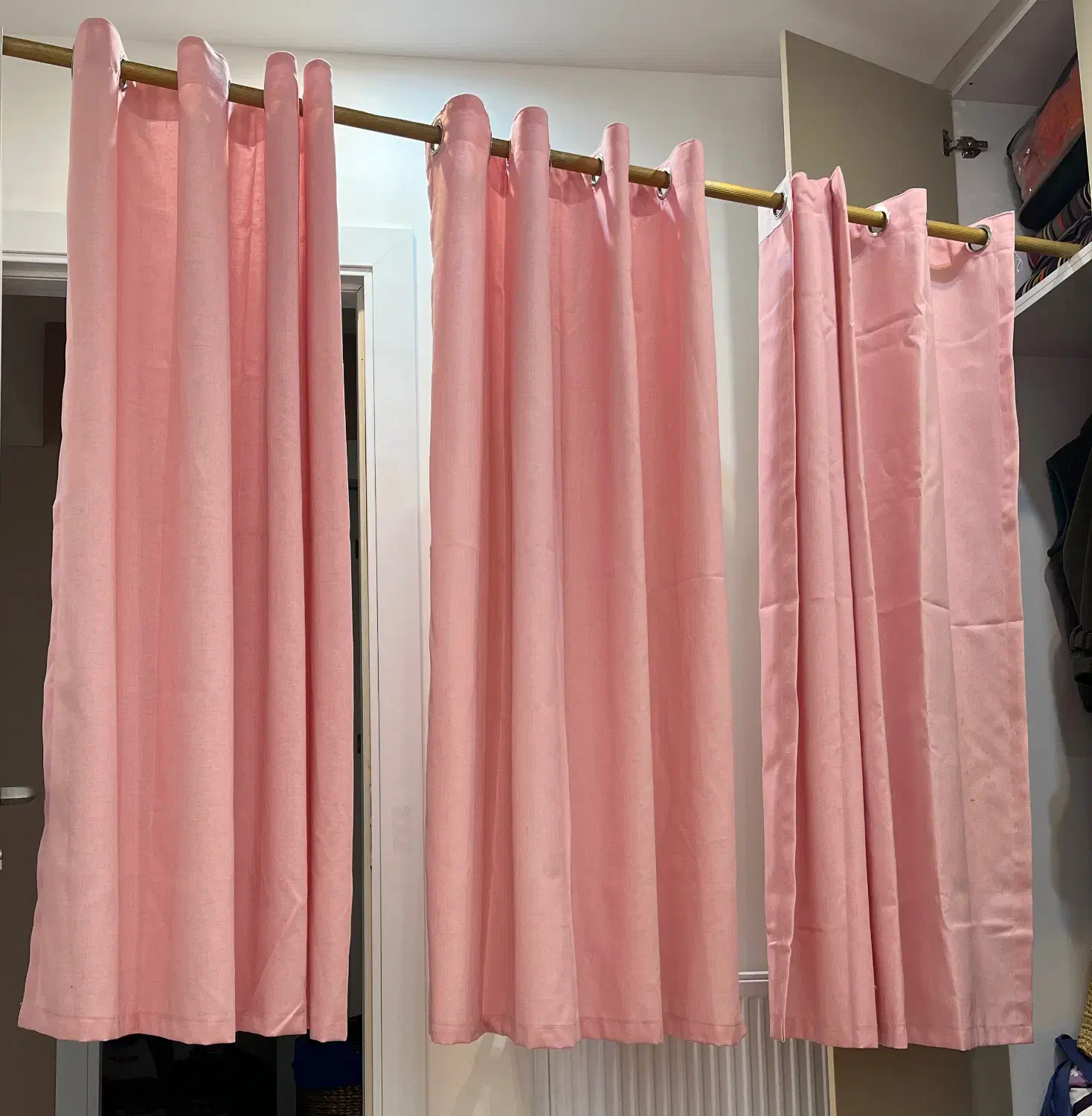 پرده پانچ|پرده، رانر، رومیزی|لاهیجان, قیام|دیوار