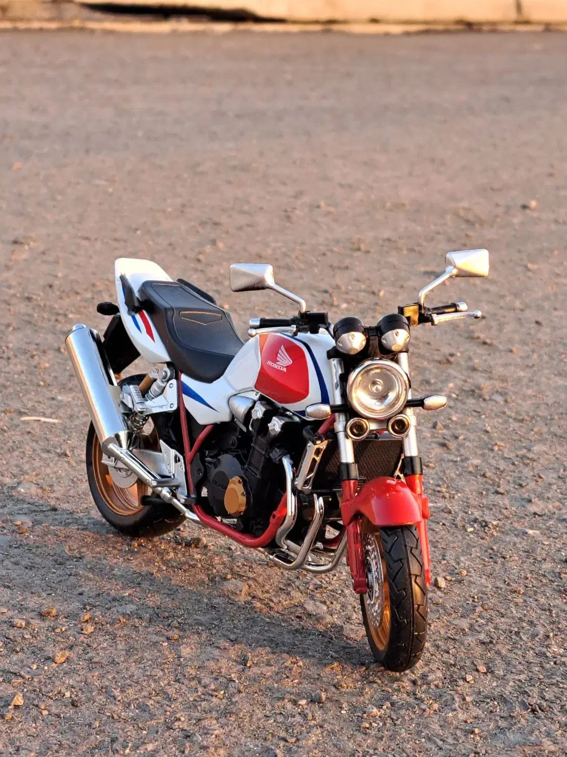 ماکت موتورcb1300|کلکسیون و سرگرمی|تهران, والفجر (افسریه)|دیوار